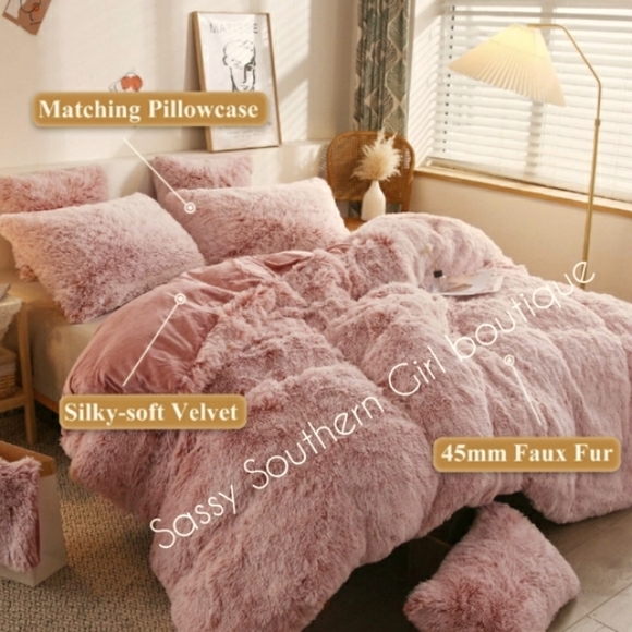 ⭐🆕Pink blush shaggy faux fur duvet set - Picture 3 of 11